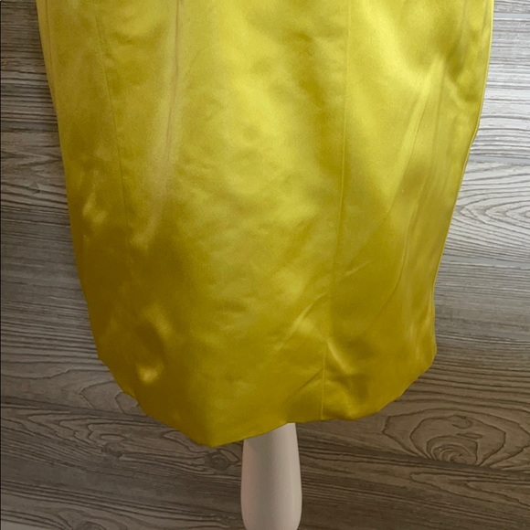 Trina Turk 100% silk peplum dress size 4 yellow - Picture 3 of 11